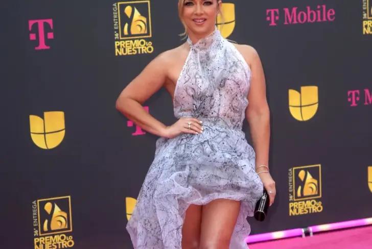 Este fue el vestido que eligió Adamari López en Premios Lo Nuestro