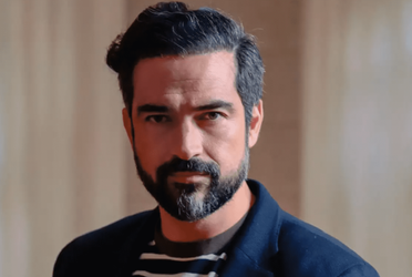 Alfonso Herrera no desaprovechó la oportunidad de mandar un mensaje a sus compañeros de RBD ahora que inician su gira musical 