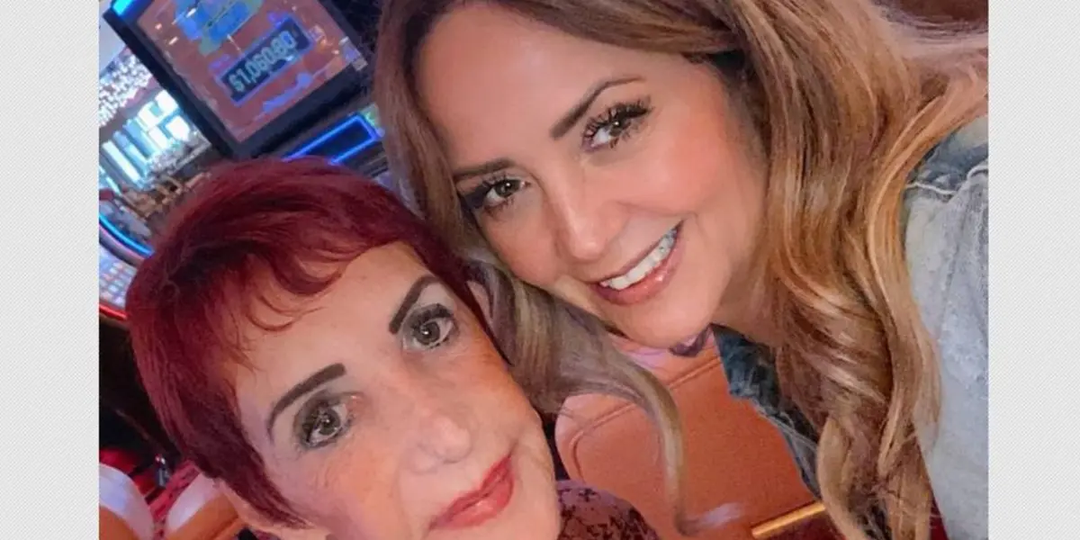 Andrea Legarreta comparte las primeras fotos de la ofrenda dedicada a su mamá 