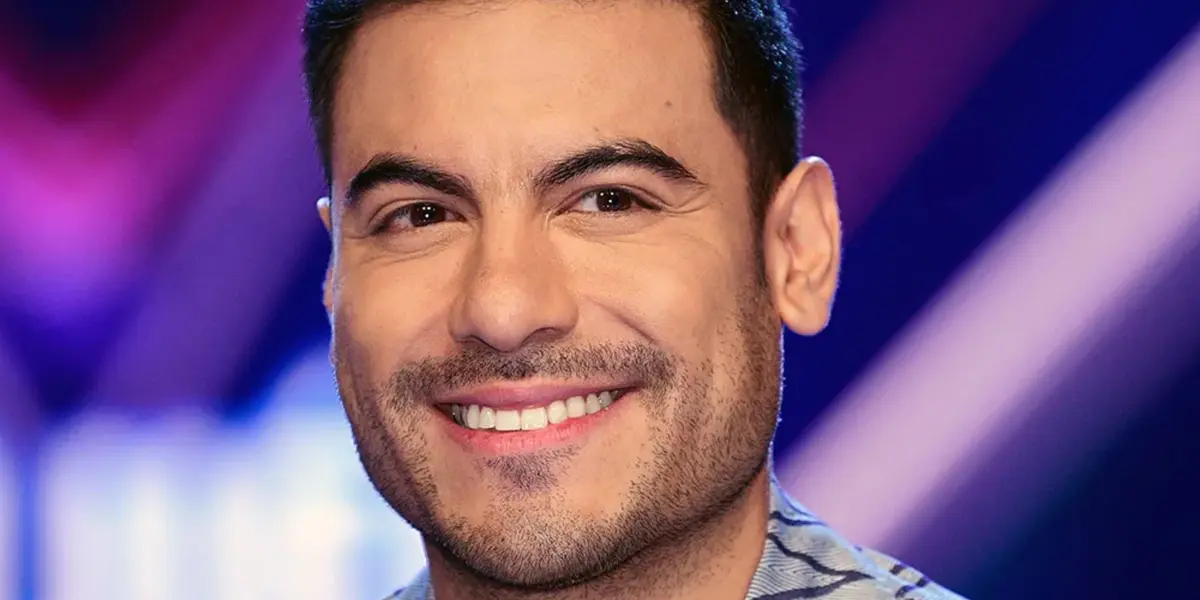 Carlos Rivera tiene noble gesto con fan en concierto 