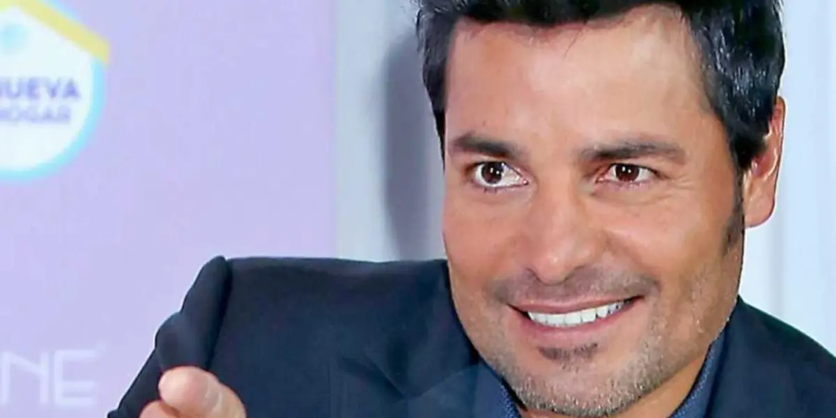 Chayanne cambia de look y luce más joven