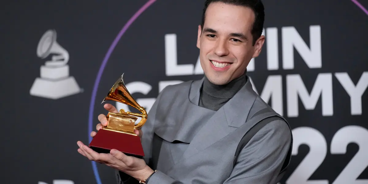 Edgar Barrera consigue importante reconocimiento en los Premios Latin Grammys 2023