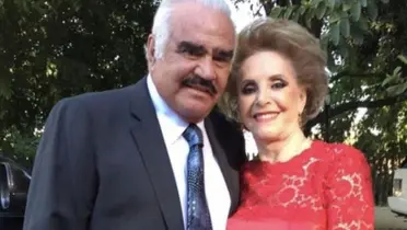 Esposa de Vicente Fernández revela las apariciones del cantante 