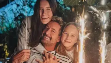 Gabriel Soto celebra su cumpleaños a lado de sus hijas