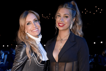 Llegó la mayoría de edad y con ella un gran festejo, o al menos así lo hizo Lili Estefan al celebrar el cumpleaños de su princesa