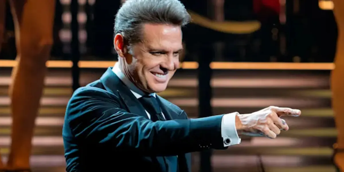 Luis Miguel cumple sueño de fan en concierto 