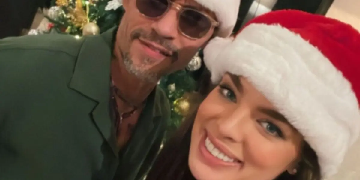 Marc Anthony y Nadia Ferreira y sus regalos de Navidad 