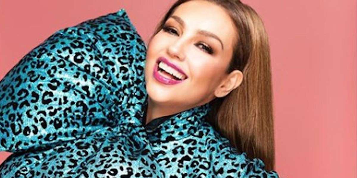 Thalia muestra a sus 51 años que tiene un cuerpo envidiable y no duda en presumirlo