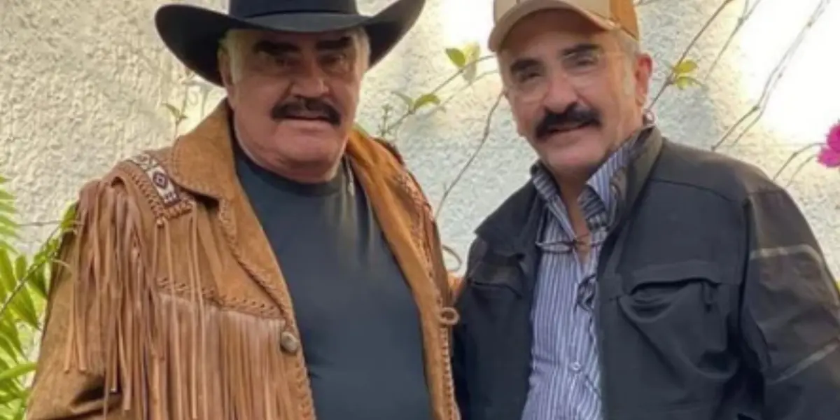 Vicente Fernández JR recuerda a su papá en esta Navidad 