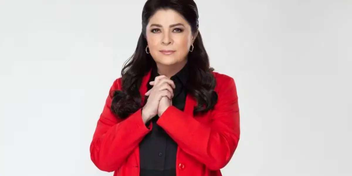 Victoria Ruffo explota contra un restaurante 